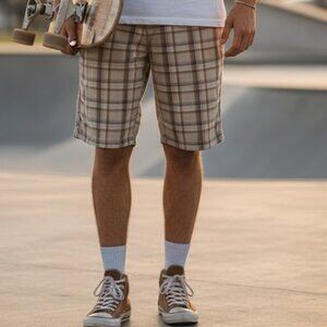 90’s Retro Classic 100% Cotton Calvin Klein Skater/Golf/Board shorts   36